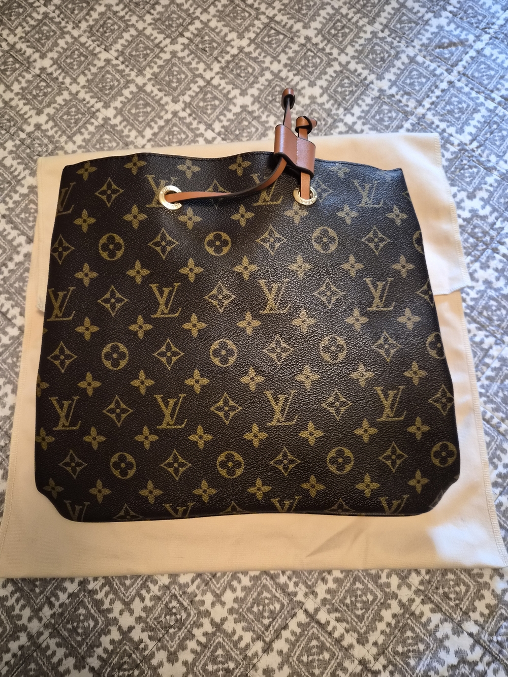 Louis Vuitton Monogram Canvas Drawstring Tote Bag - Brown